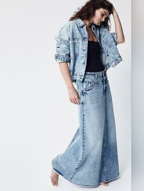 We The Free Come As You Are Denim Maxi, NWT, Size 2 *Retail 118
